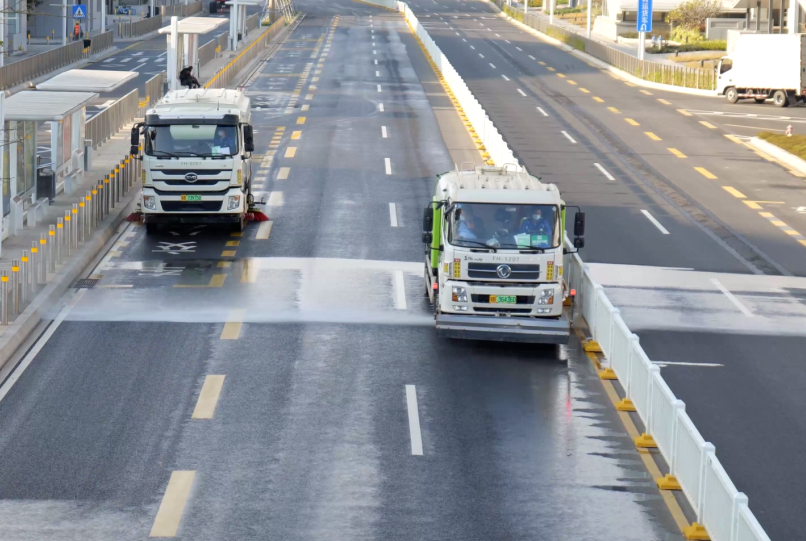 奔赴前线！Z6.COM-尊龙集团环境环卫装备助力各地打赢疫情防控阻击战！